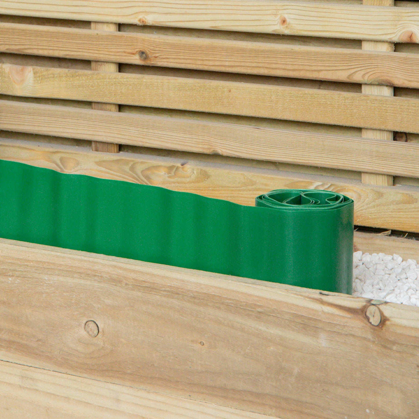 12cm x 6m Plastic Corrugated Lawn Garden Edging Border in Green