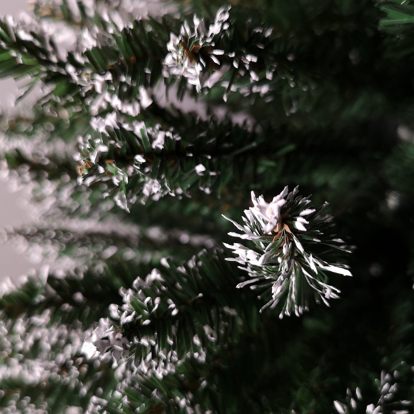 6.5ft (2m) Pencil Style Slim Snow Tipped Artificial Christmas Tree in Green