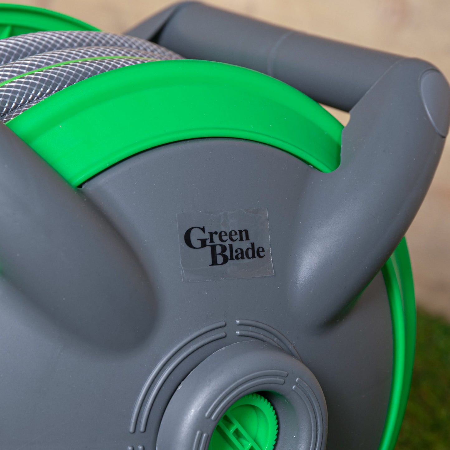 15m Compact Garden Hose Pipe Reel & 5 Nozzle Spray Gun