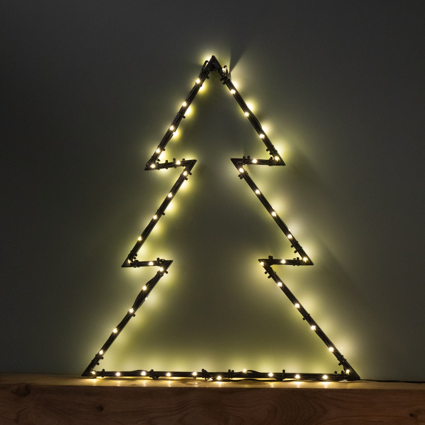 53cm x 60cm Light up Dewdrop Metal Christmas Tree with 90 LEDs and Garden Stakes