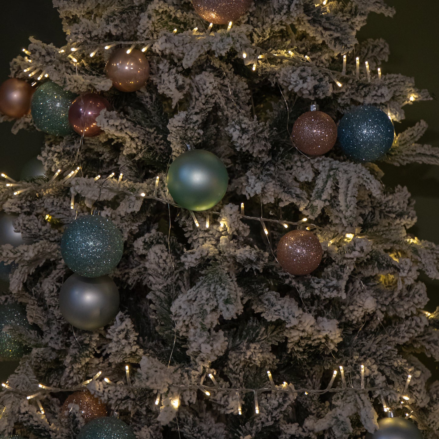 37.5m 1500 LED TreeBrights Christmas String Lights with Timer in Warm White on Clear Cable