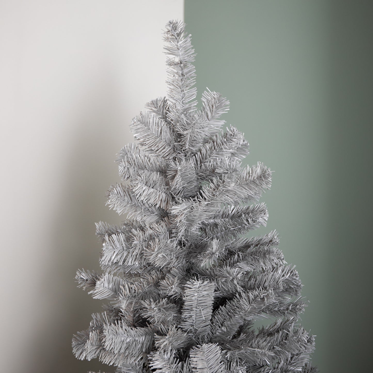 6ft (180cm) Colorado Grey Spruce Christmas Tree with Wrapped Branches & 483 Tips