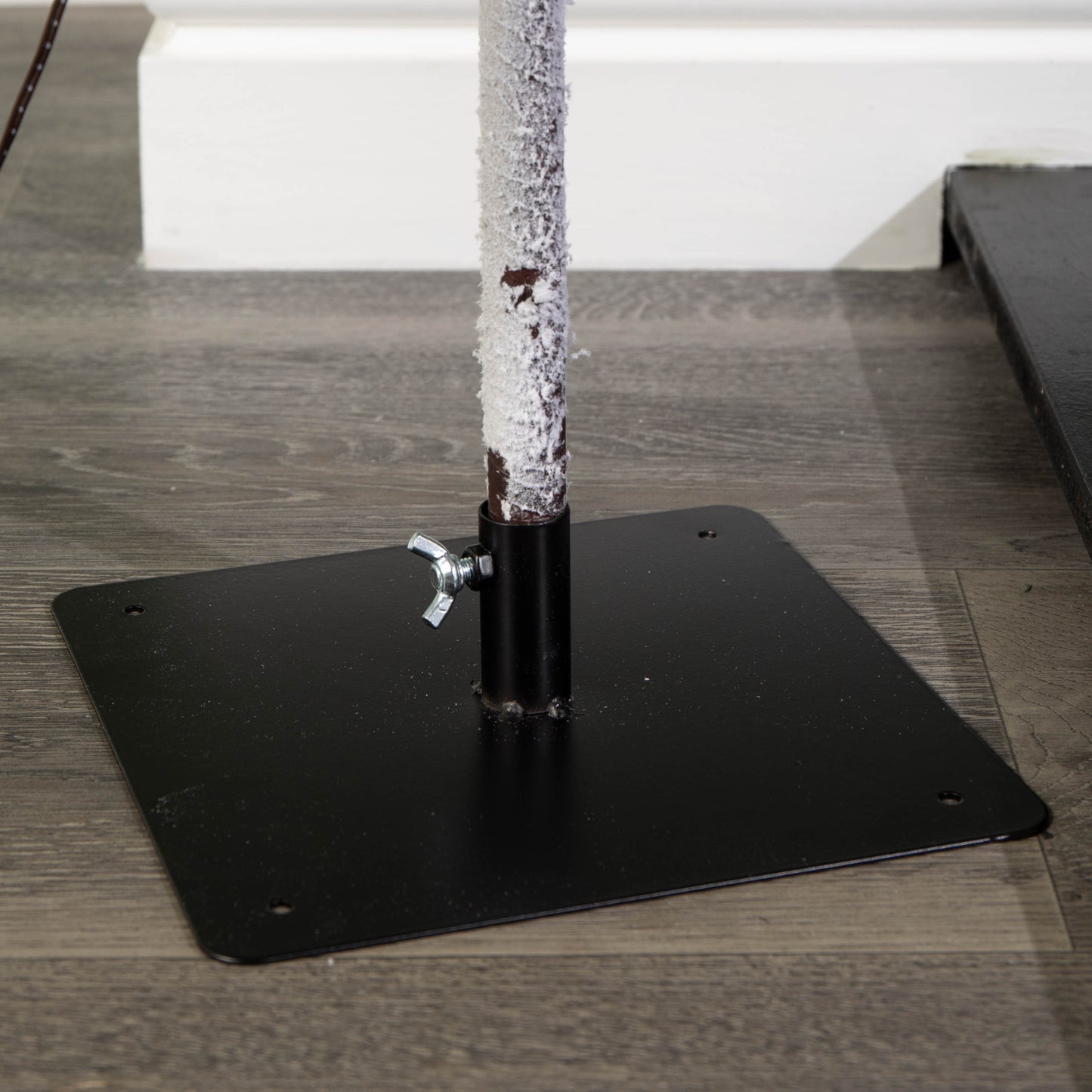 6ft (1.8m) Light up Christmas Pine Needle Tree with 300 Warm White LEDs and Metal Stand