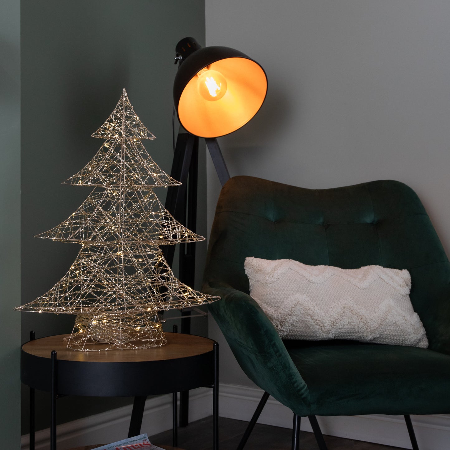 60cm Battery Operated Light up Gold Weave Christmas Tree with Warm White LEDs