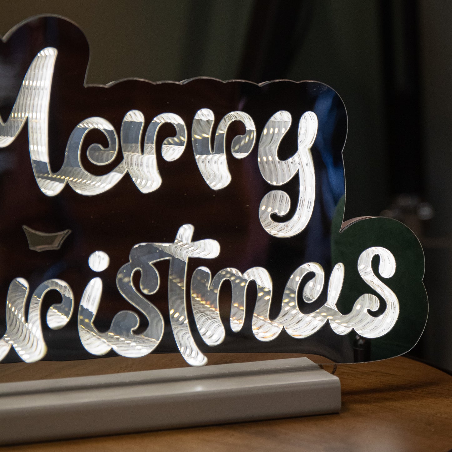 32cm Light up Merry Christmas Infinity Decoration with White LEDs