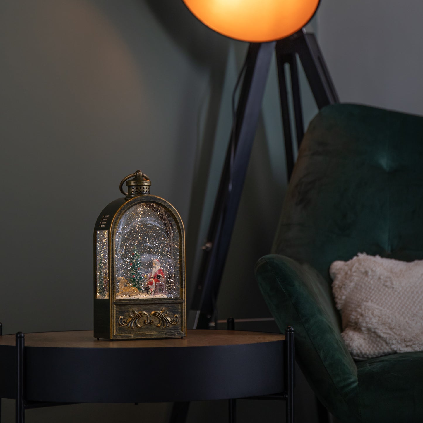 24cm Battery Operated Light up Santa and Christmas Tree Water Spinner with LEDs