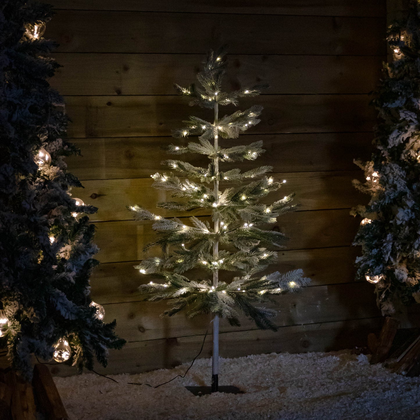 4ft (1.2m) Light up Pine Needle Christmas Tree with 150 Warm White LEDs