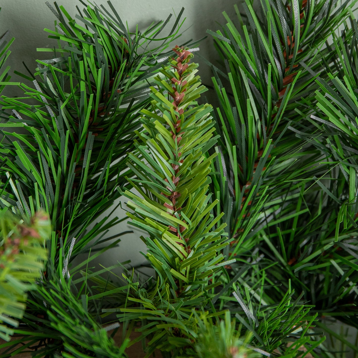 2.7m (9ft) Plain Green Kateson Fir Christmas Garland with 180 Tips