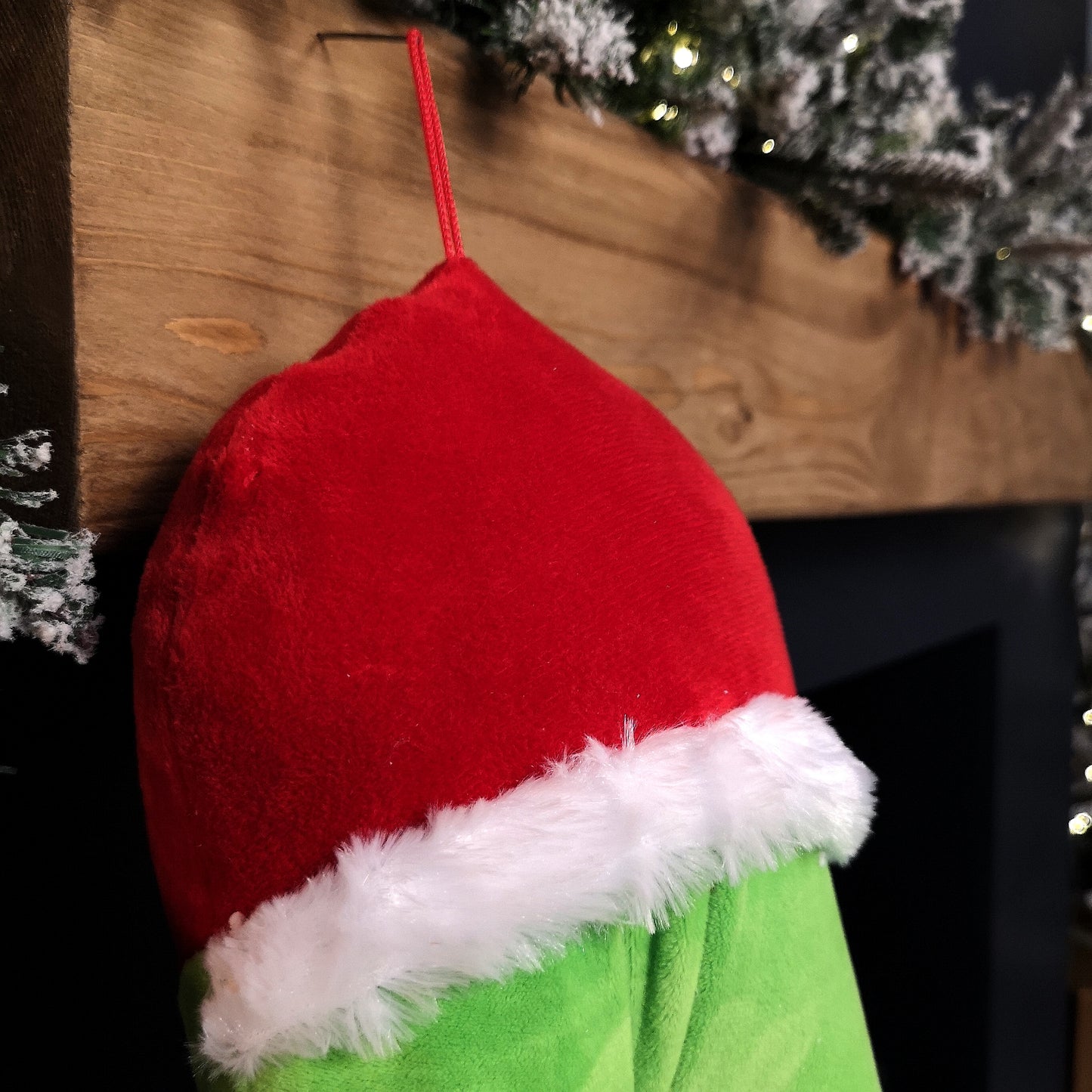 32cm Door Hanging Laughing Elf Animated Indoor Christmas Decoration