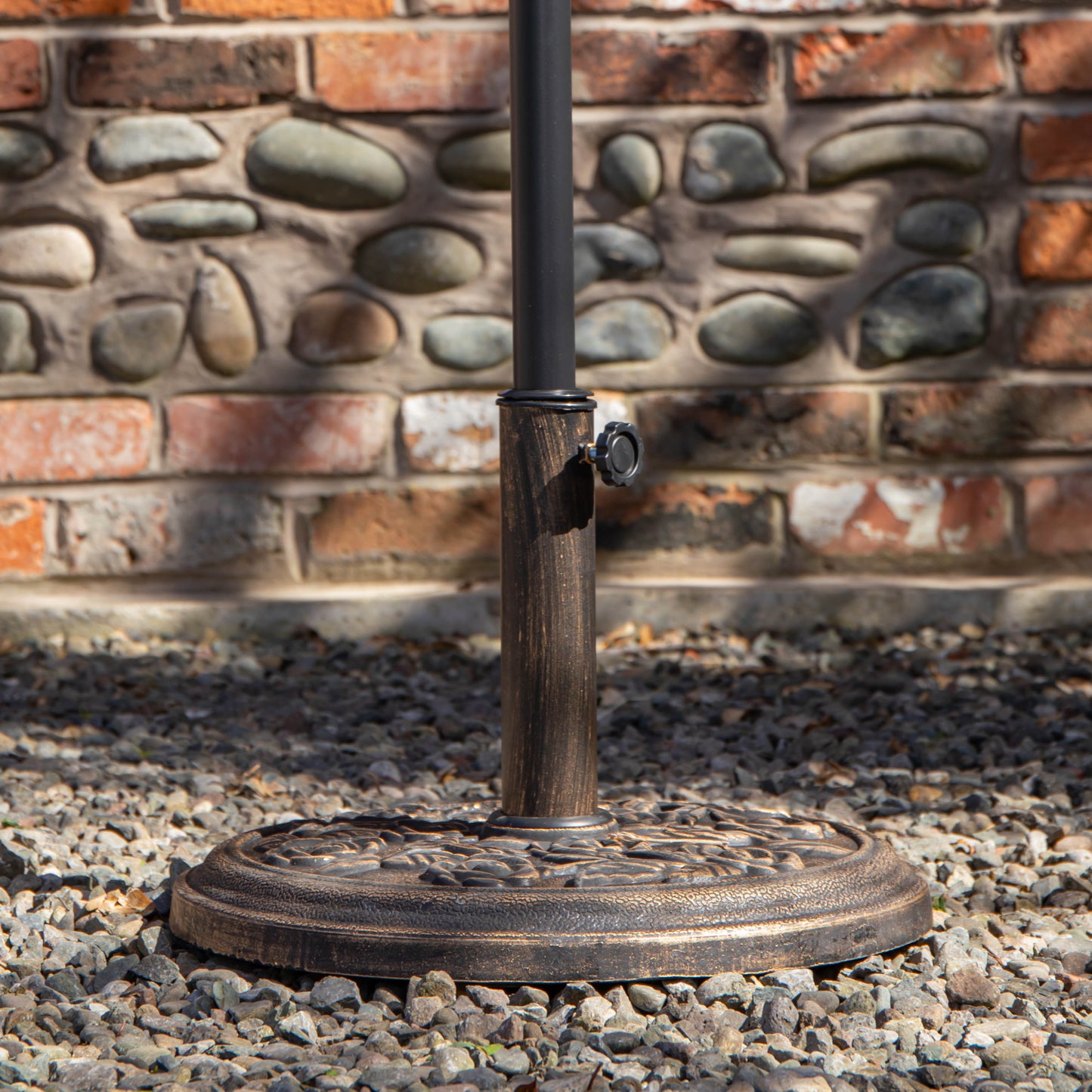 Samuel Alexander 2.7m Havana Garden Patio Parasol with Crank Handle in Black