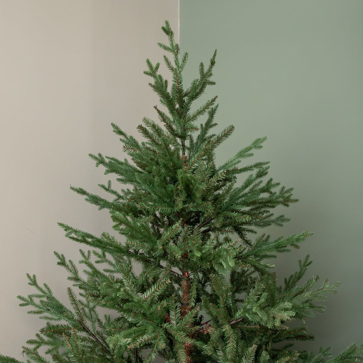 7ft 210cm Green Glenshee Spruce Artificial Christmas Tree PE and PVC Mix Natural Look