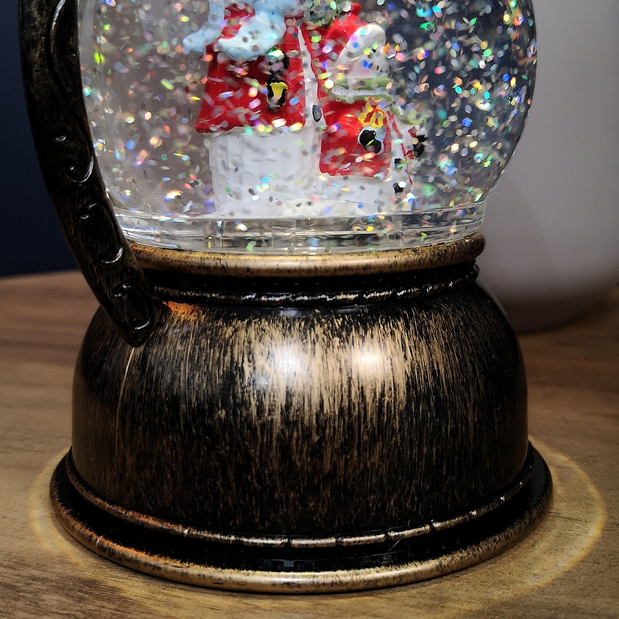 20cm LED Christmas Glitter Water Spinner Antique Lantern Snowy Snowman Scene