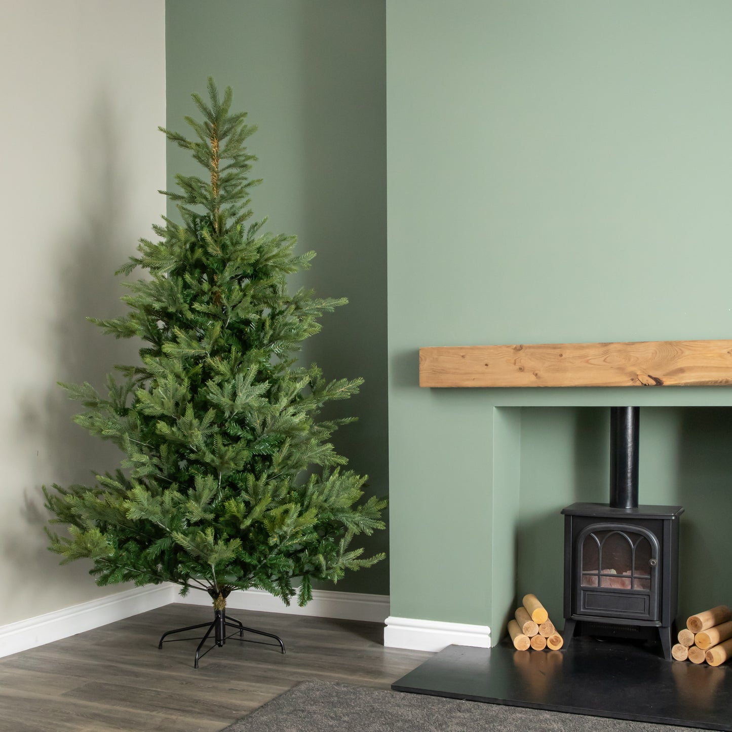 Factory Seconds: 7ft (2.1m) Green Artificial Real Look Grandis Fir Christmas Tree with 2326 Tips & Metal Stand