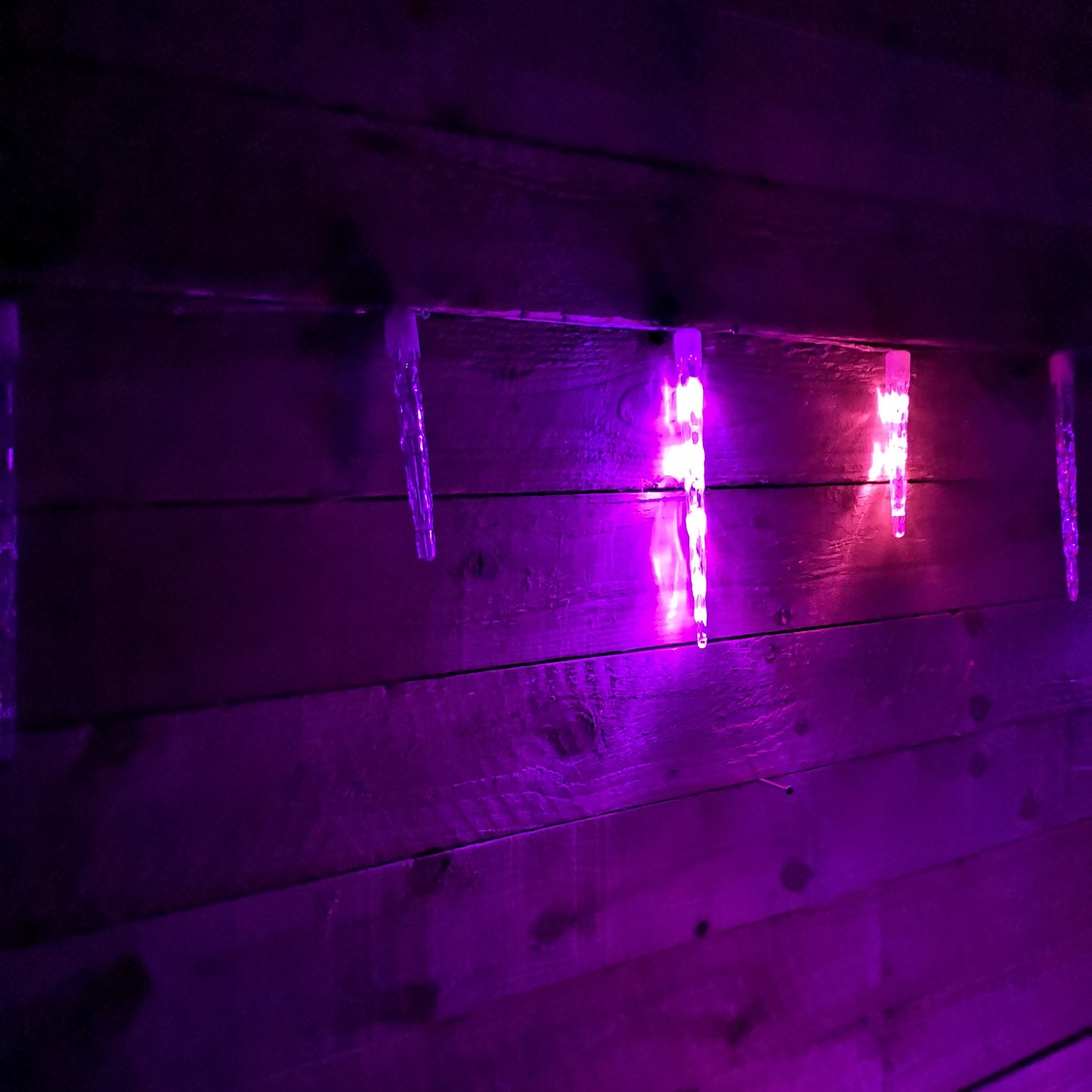 Factory Seconds: 72 LED 6.9m 24 Indoor Outdoor Icicle Shape Christmas Chaser Lights in Rainbow