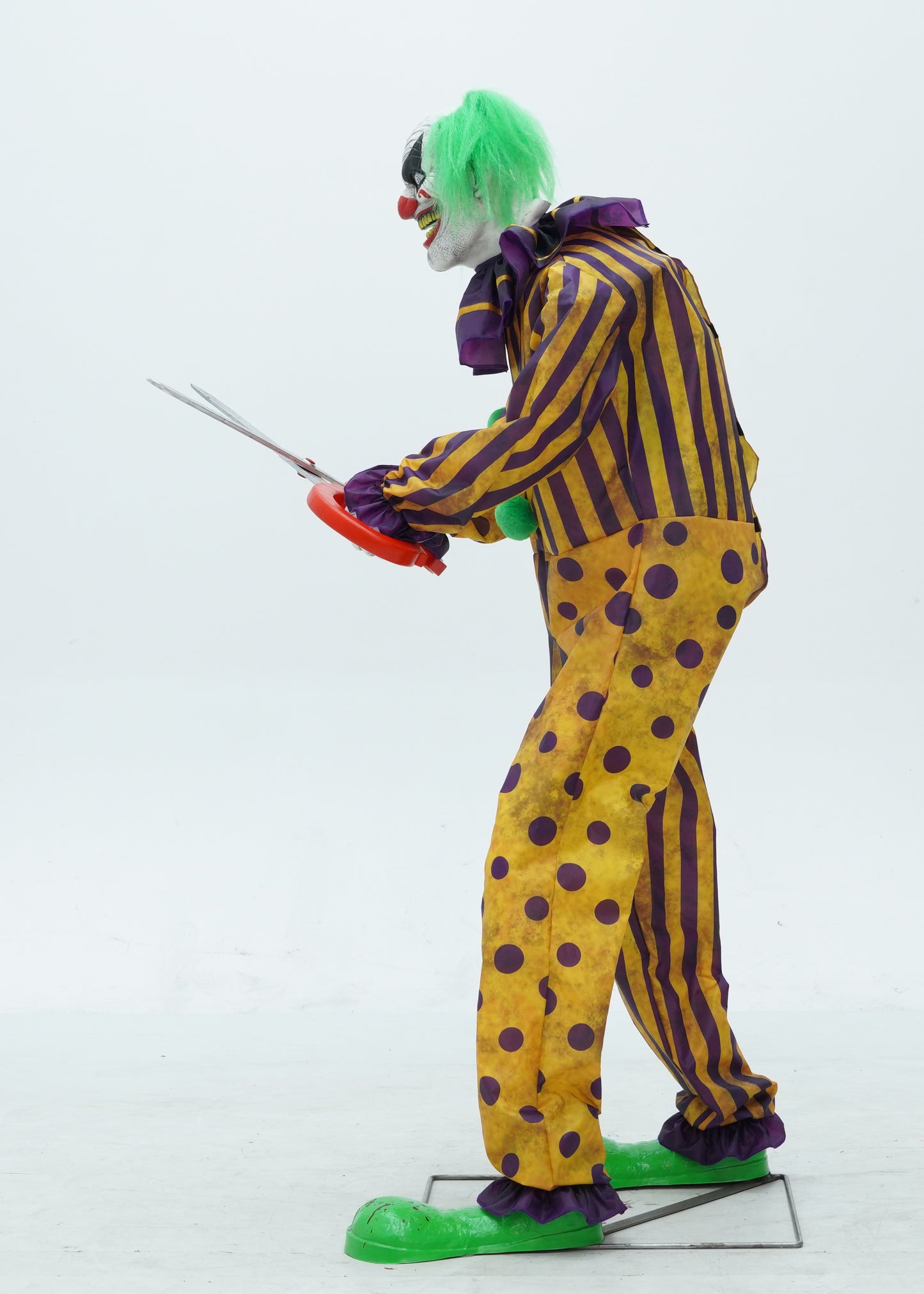 6ft Tall Animated Snippers The Clown Halloween Prop Decoration with LED Eyes