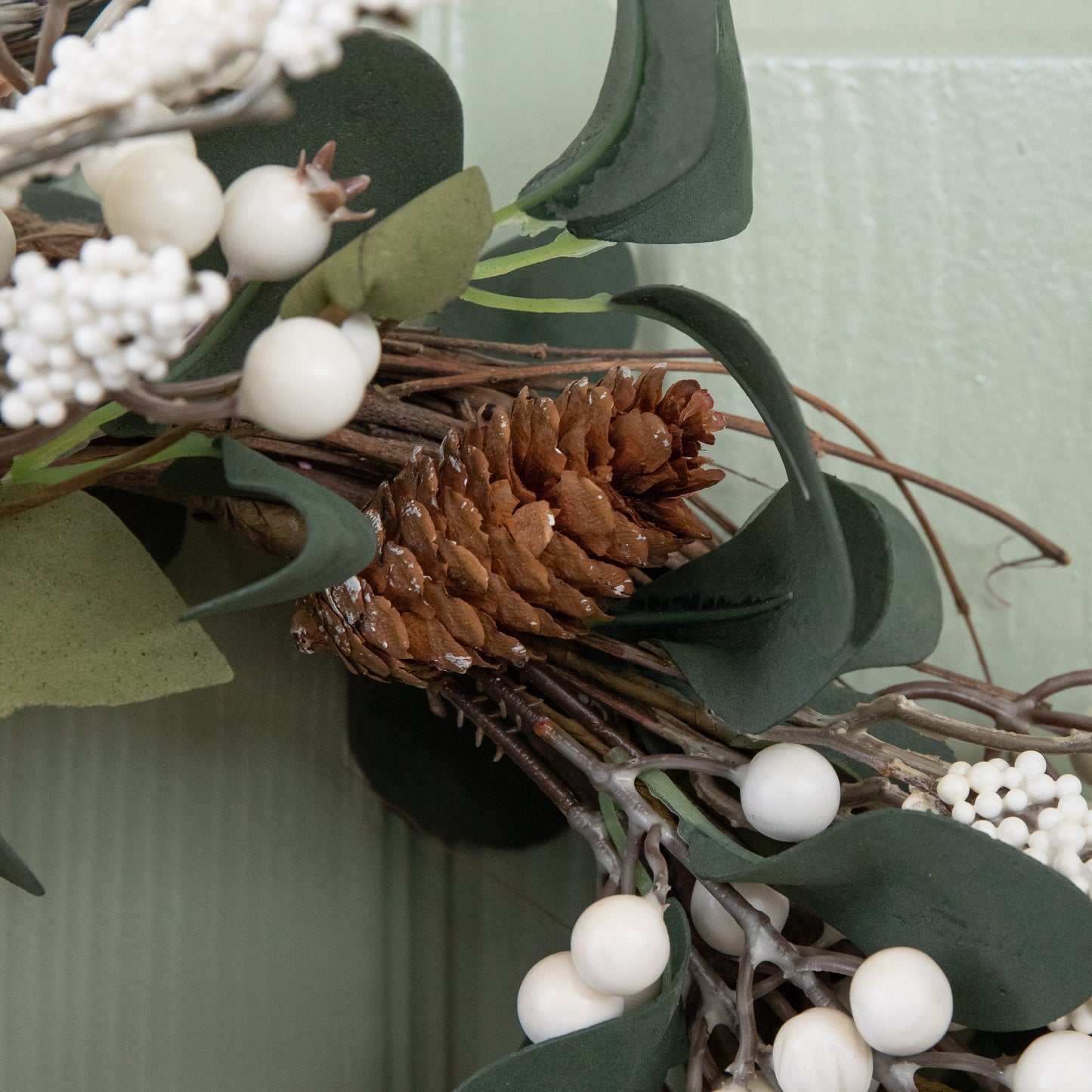 40cm Hanging Christmas Winter Berry Wreath with Seasonal Foliage