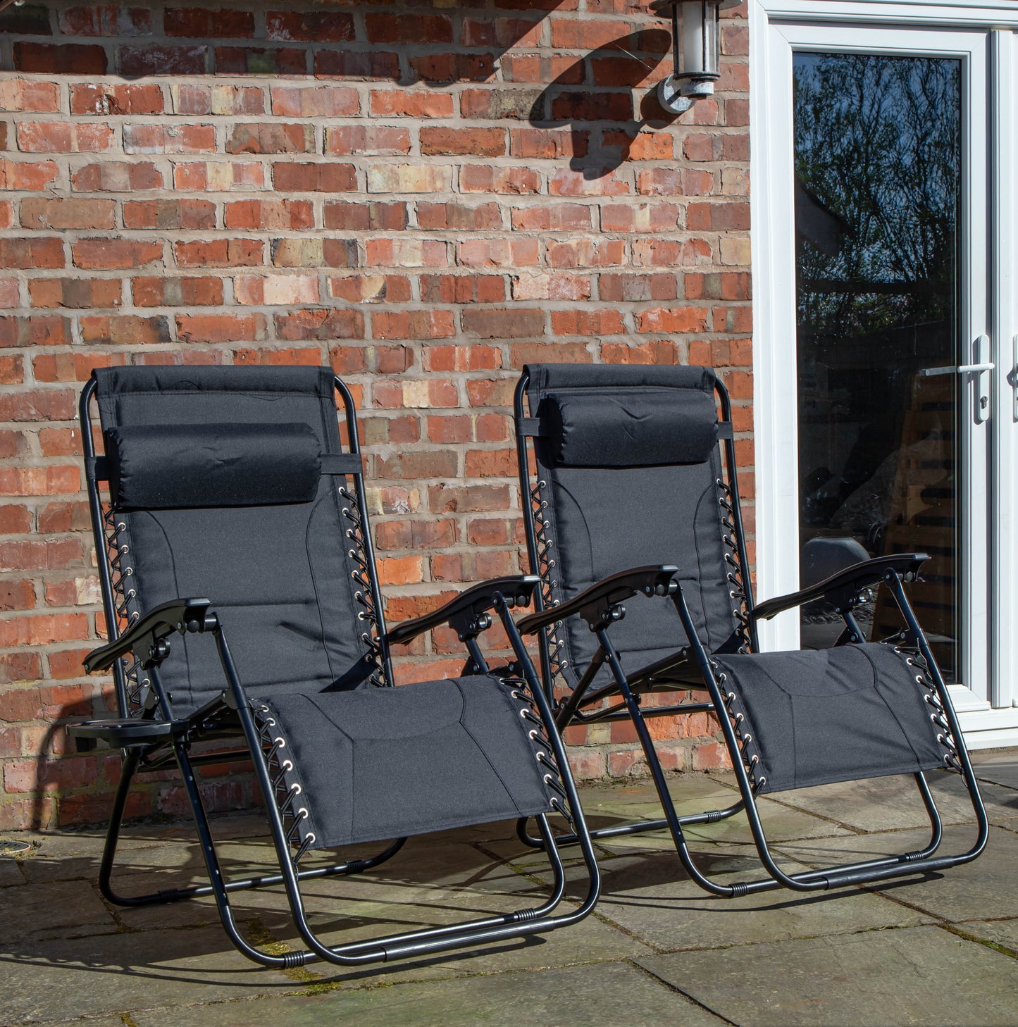 Set of 2 Luxury Padded Multi Position Zero Gravity Garden Relaxer Chair Lounger in All Black