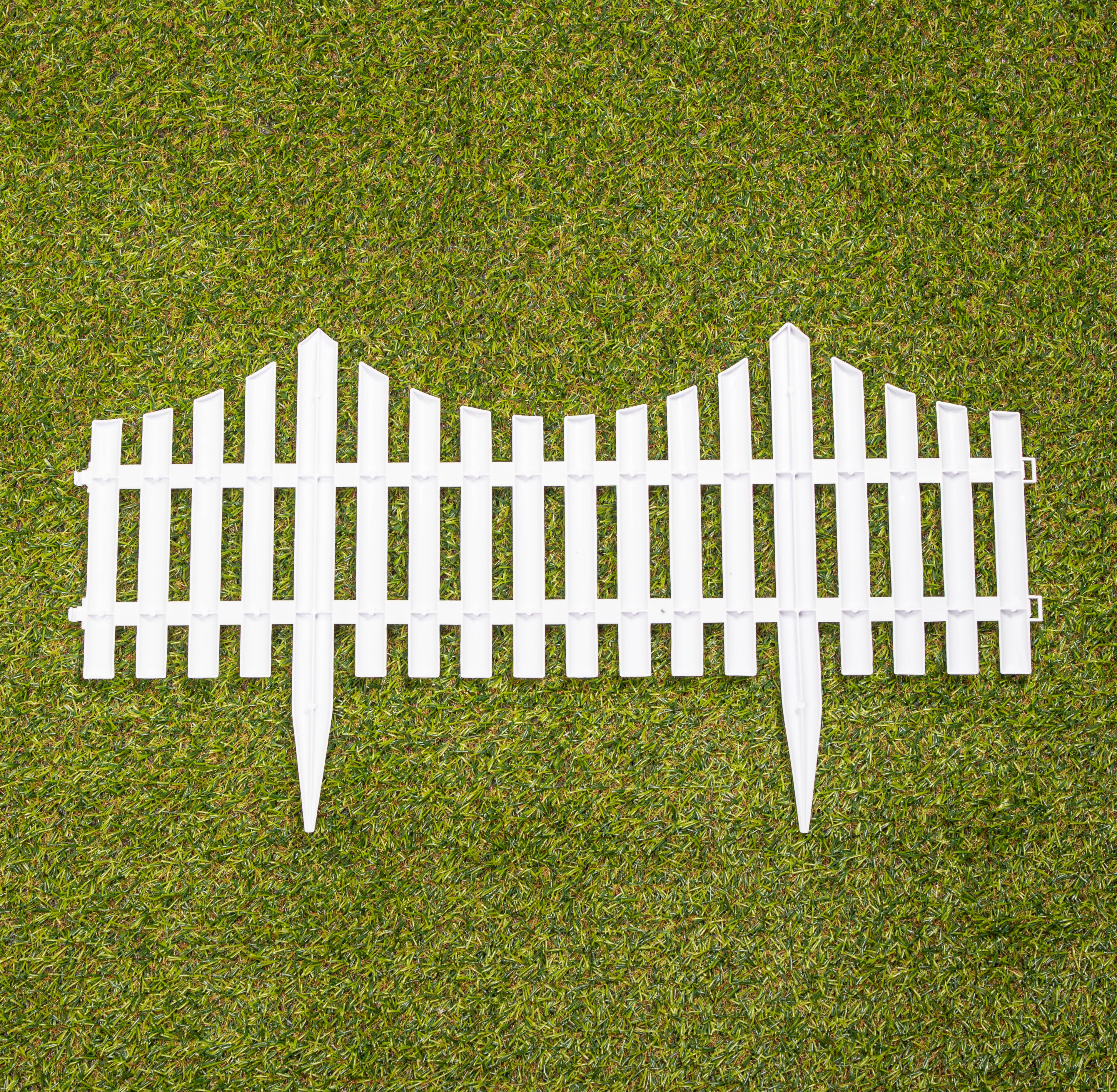 3 x 33cm 4 Piece Set White Wood Effect Picket Fence Garden Edging 