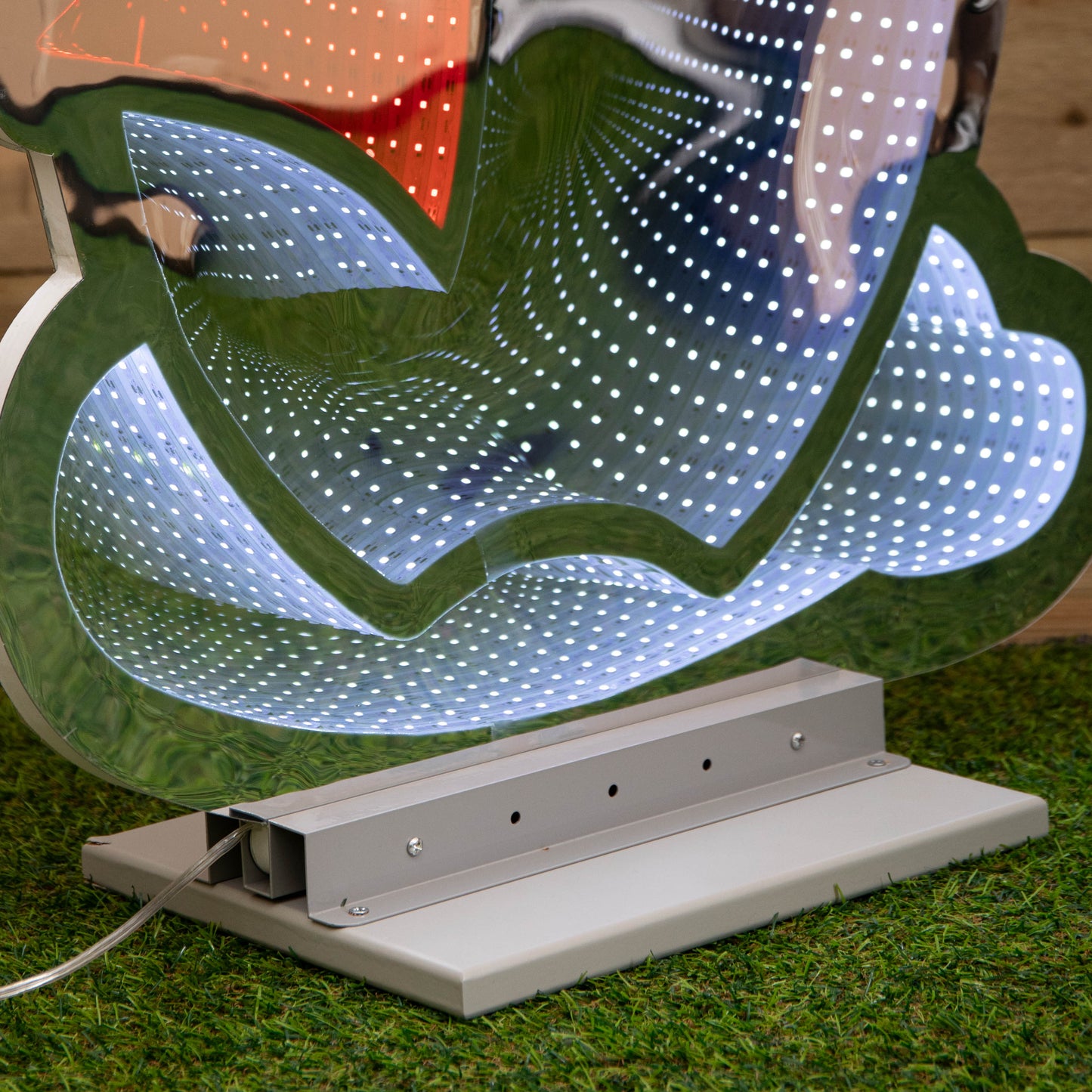 4ft (1.2m) Tall Standing Light up Snowman Infinity Christmas Decoration with Multi-Coloured LEDs