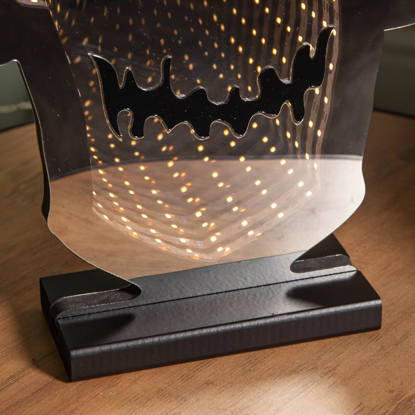 40cm Light up Halloween Skull Infinity Decoration with Warm White LEDs