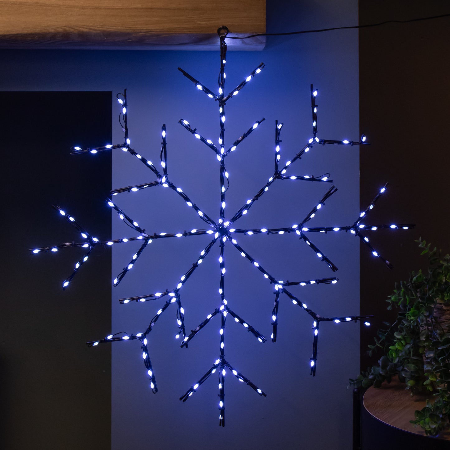 61cm Light up Twinkling Christmas Snowflake with 196 White LEDs