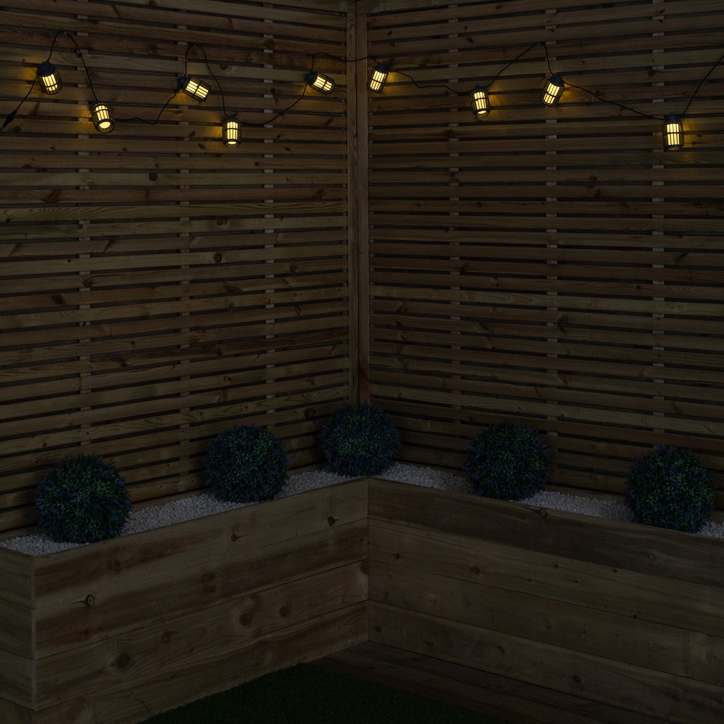 4.5m Set of 10 Connectable Urbane String Lights with Warm White LEDs