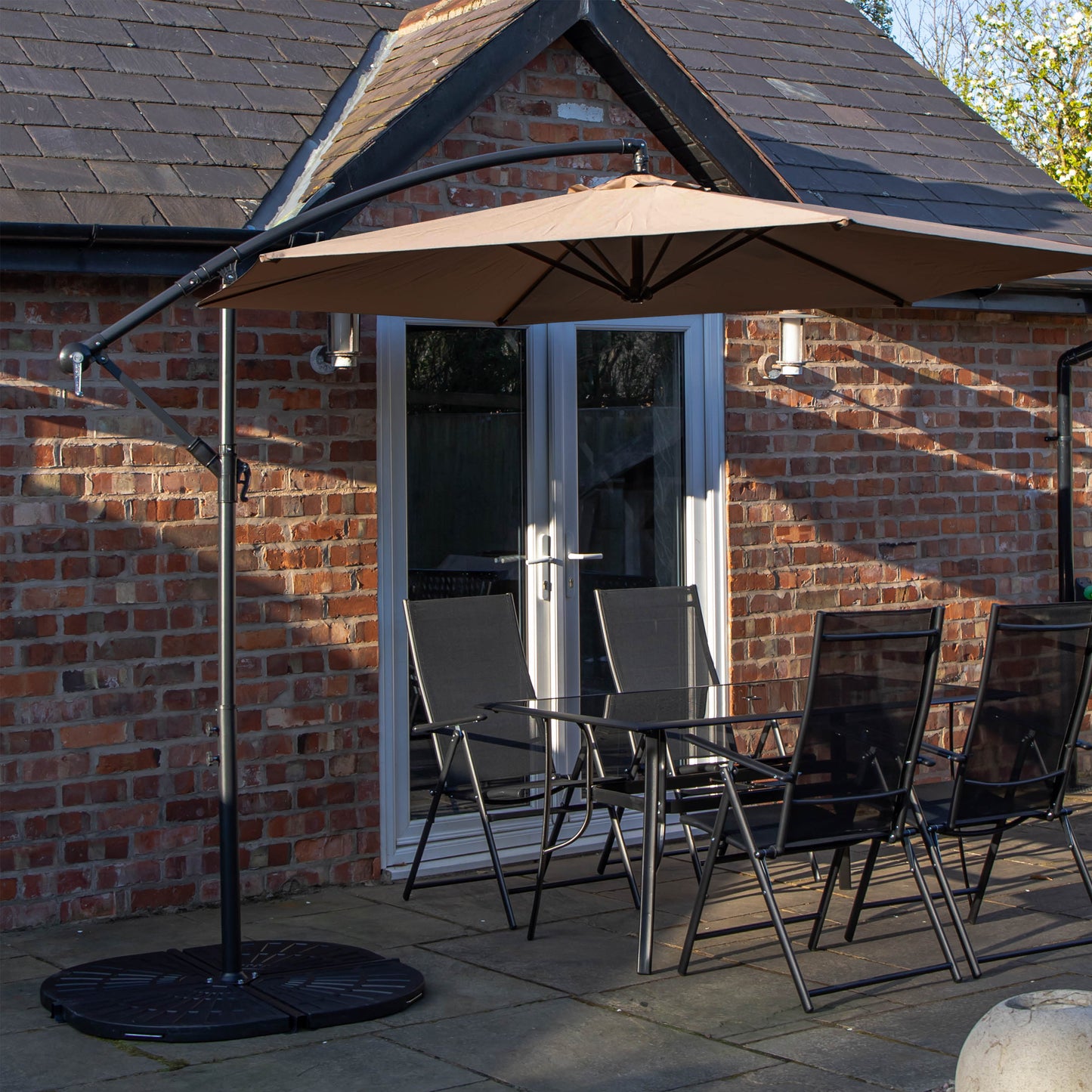 Outdoor 4 Person Rectangular Glass Top Garden Dining Table Chairs With Beige Banana Parasol and Base