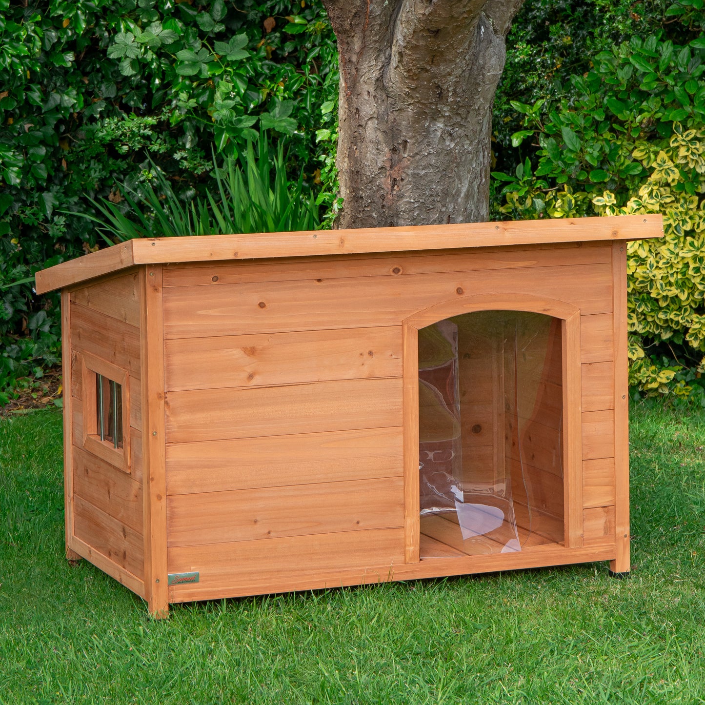 72cm x 1.04m Medium Outdoor Garden Cosy Wooden Dog House Kennel with Window