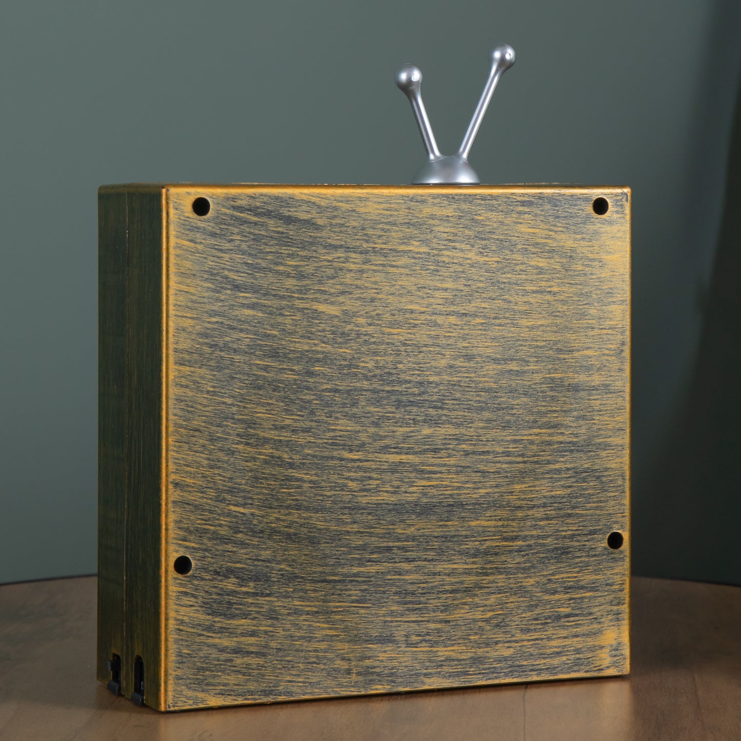 22cm Battery Operated Light up Antique Gold TV Christmas Water Spinner with Santa Scene & LEDs