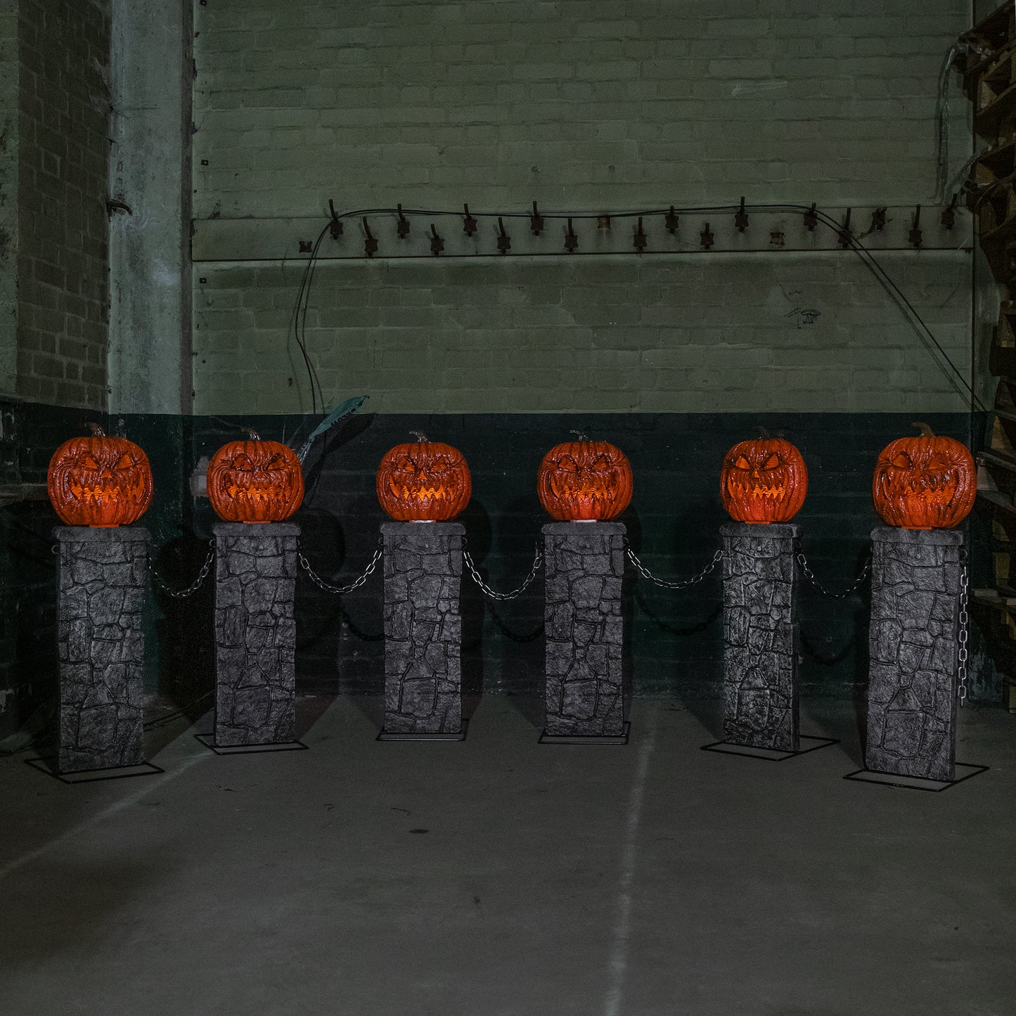 Pack of 2: 97cm x 1.2m Battery Powered Light up Halloween Pumpkin Fence with LEDs