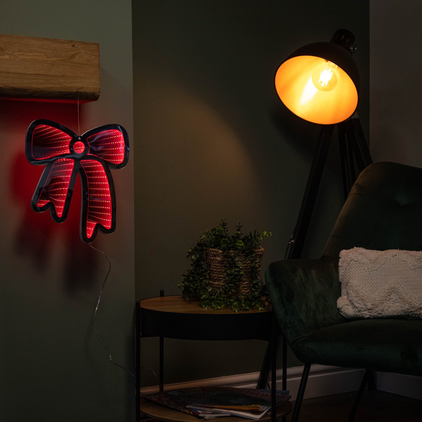 32cm Light up Hanging Bow Infinity Christmas Decoration with Red LEDs