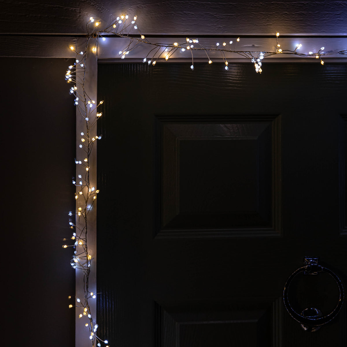 5.5m 800 LED UltraBrights Christmas Door Cluster LIghts with Timer in White & Warm White on Silver Wire