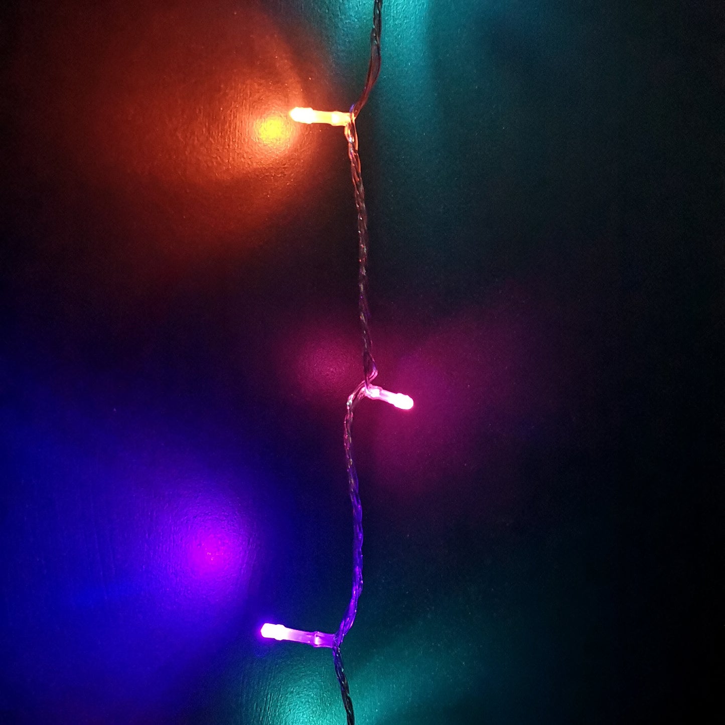 20m Battery Operated Indoor Outdoor Christmas String Lights with 200 LEDs in Rainbow