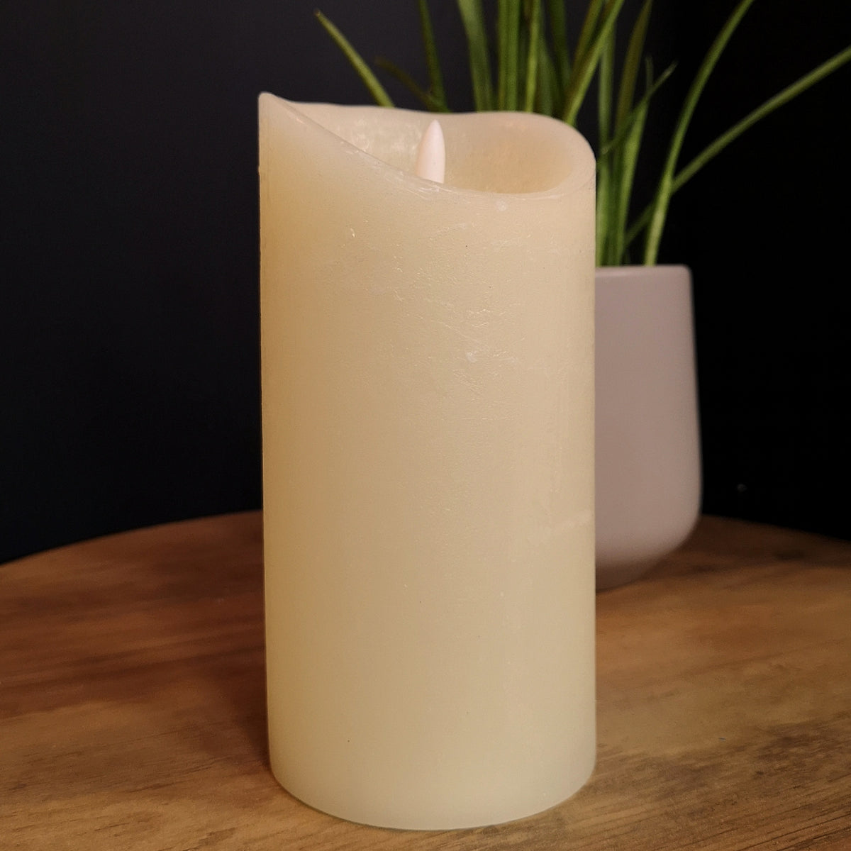 18cm Premier Christmas Cream Flickerbright Candle with Timer