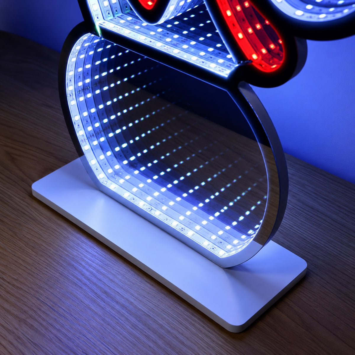 60cm Light up Waving Snowman Christmas Infinity Mirror with LEDs