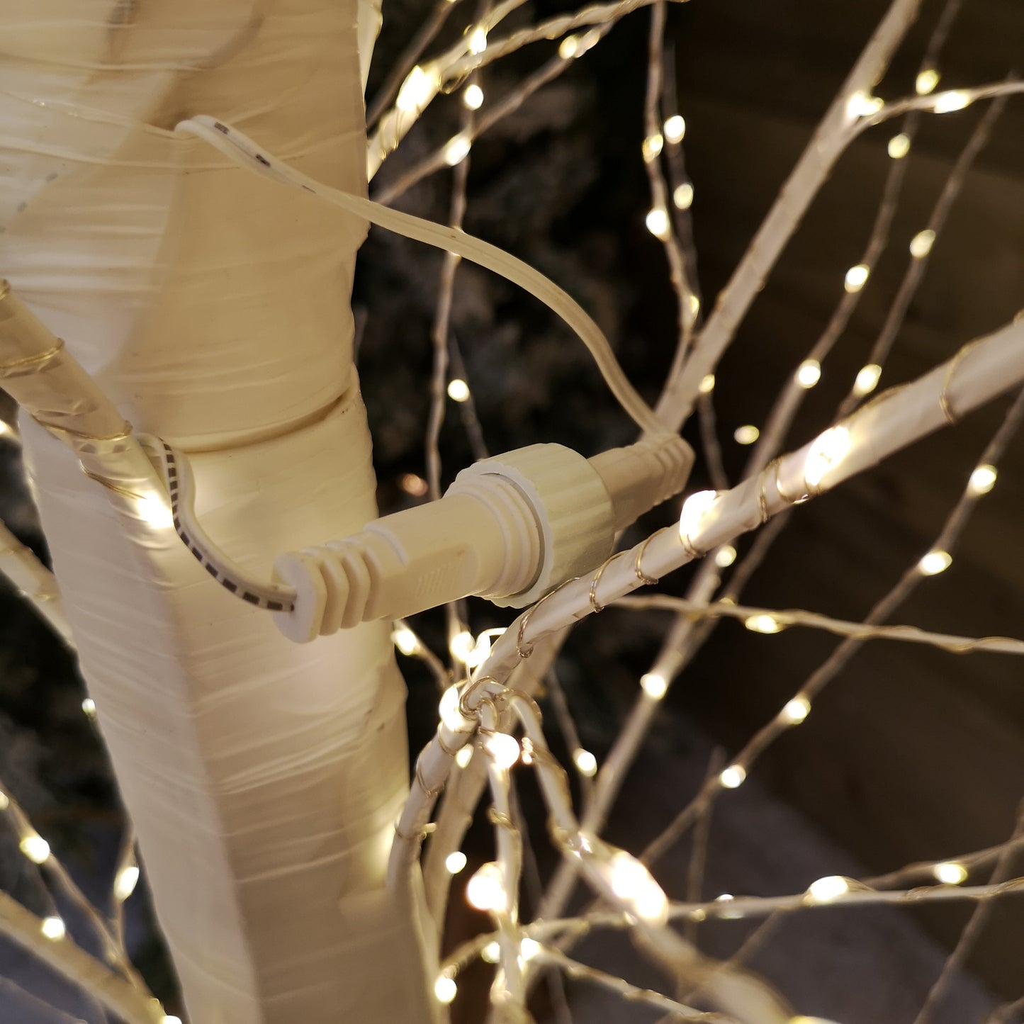 Factory Seconds: 7ft (2.1m) White Modelling Micro Dot Tree with 1,700 Twinkling LEDs in Warm white