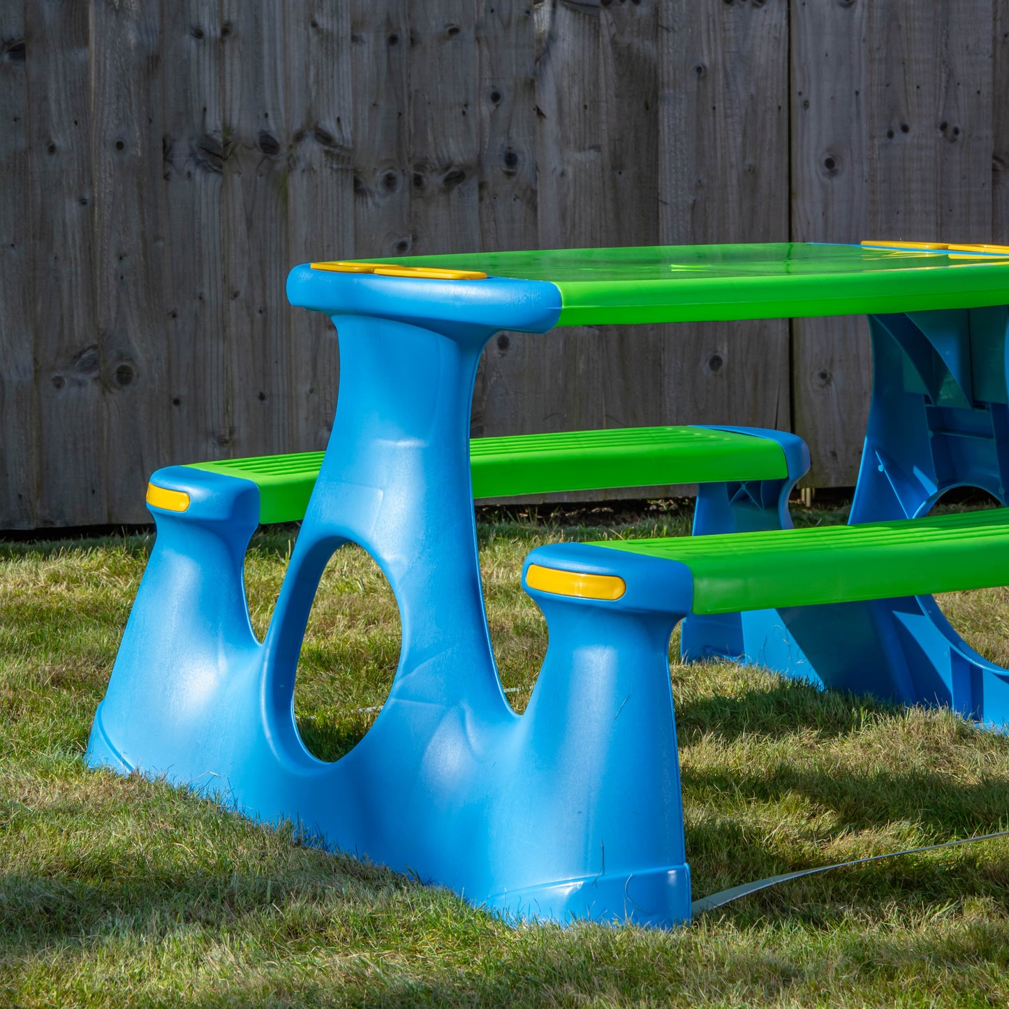 48cm Kids Outdoor Garden Patio Plastic Picnic Table and Bench