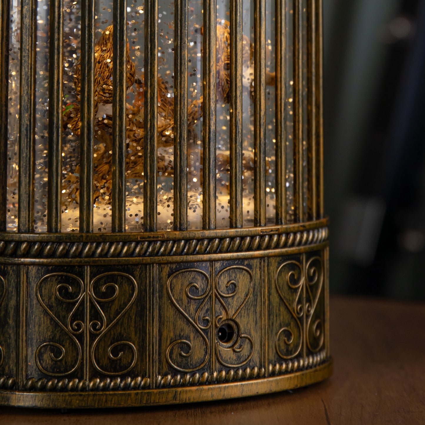 24cm Dual Powered Light up Christmas Cage Water Spinner with Robin Scene & LEDs