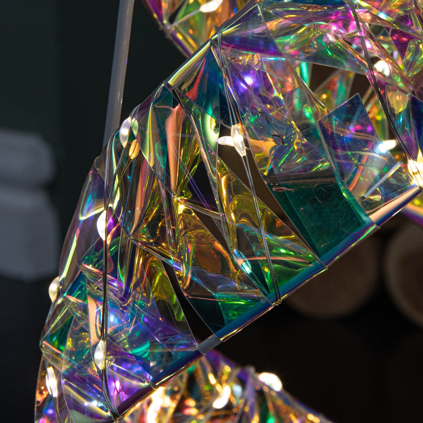 Factory Seconds: 60cm Light up Iridescent Christmas Starbelisk Decoration with Warm White LEDs