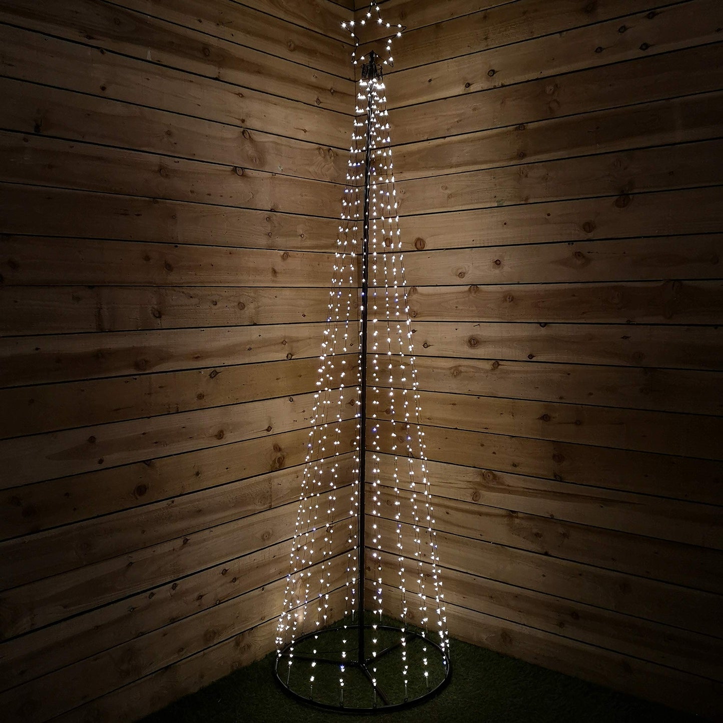 Factory Seconds: Snowtime Christmas 1.85m Maypole Tree 560 Flashing Wire Lights