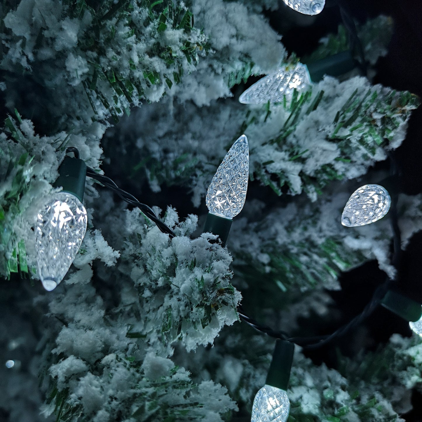 7.5m 150 LED Multi-action Pine Cone Christmas Lights in White