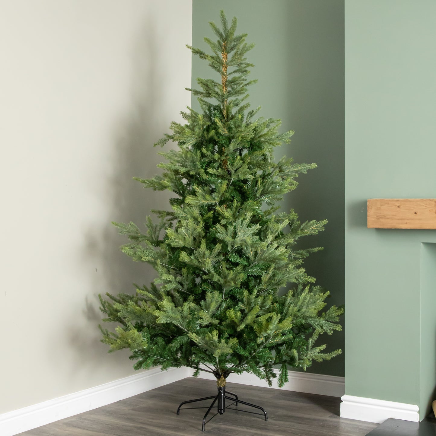 Factory Seconds: 7ft (2.1m) Green Artificial Real Look Grandis Fir Christmas Tree with 2326 Tips & Metal Stand