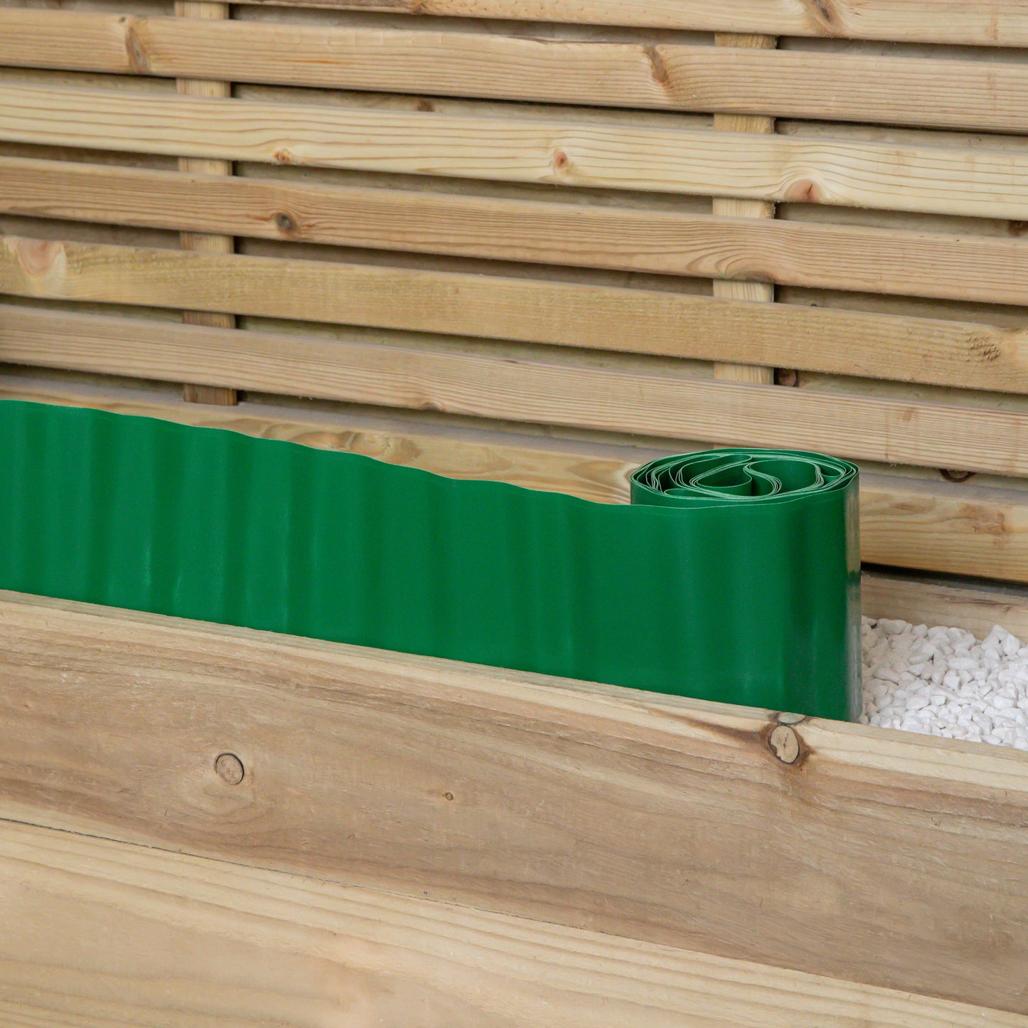 15cm x 9m Large Plastic Corrugated Lawn Garden Edging Border in Green