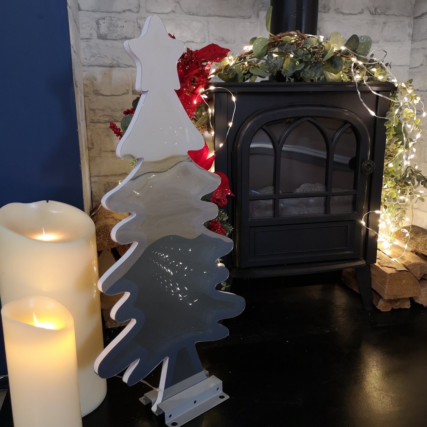 60cm Green Standing LED Infinity Christmas Tree Decoration with Metal Base