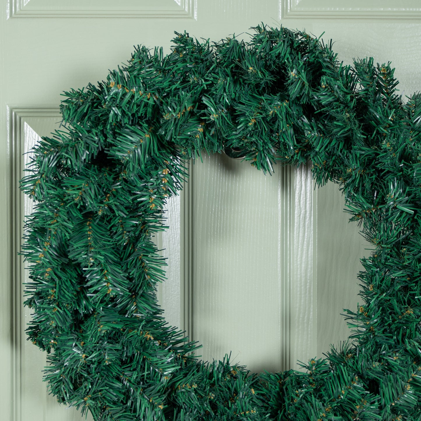 60cm Samuel Alexander Plain Green Artificial Hanging Christmas Wreath with 160 Tips