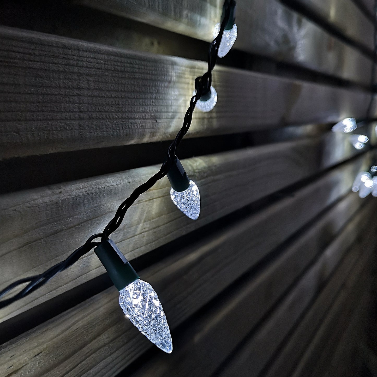 7.5m 150 LED Multi-action Pine Cone Christmas Lights in White