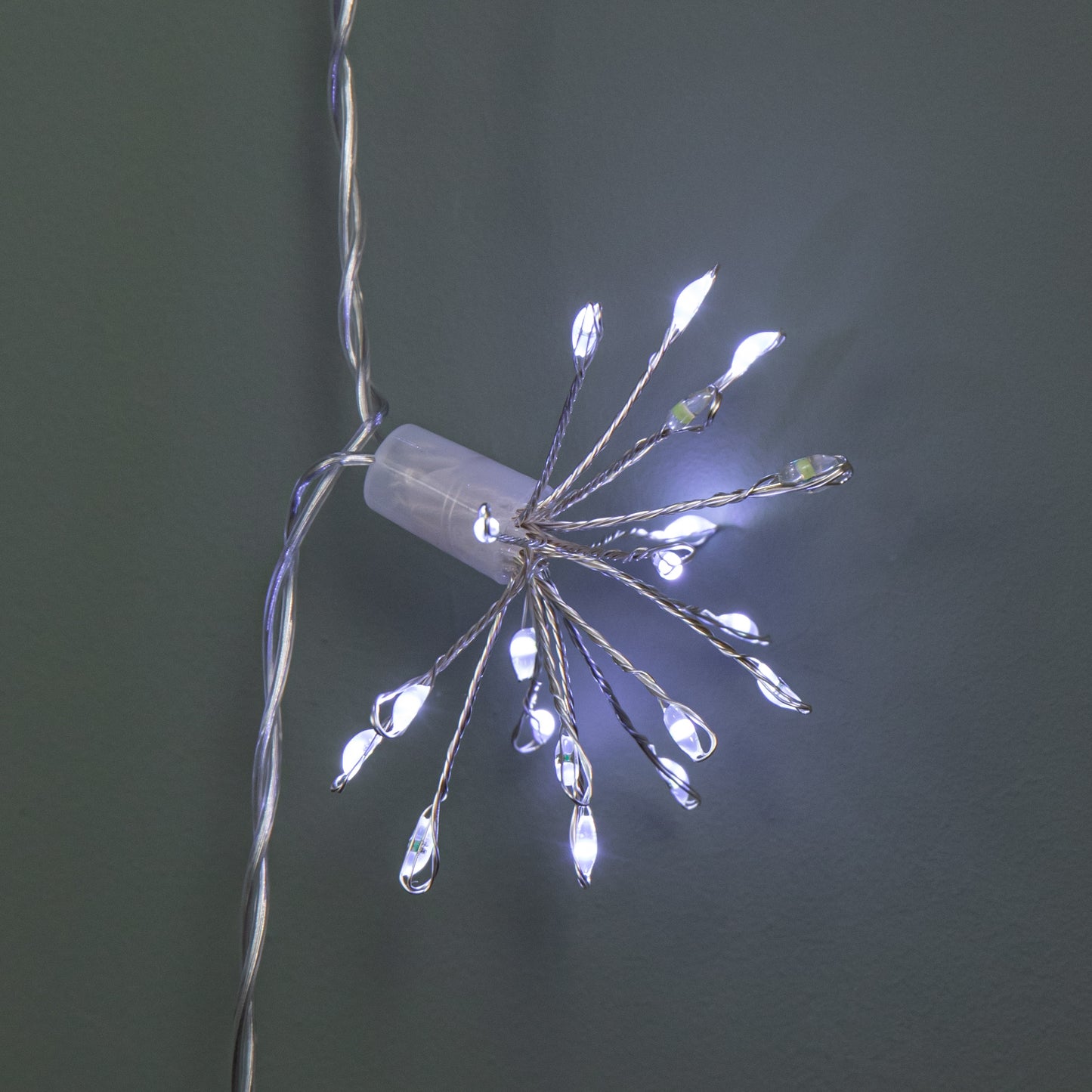 2.7m Set of 10 Twinkling Christmas Starburst String Lights with 200 White LEDs