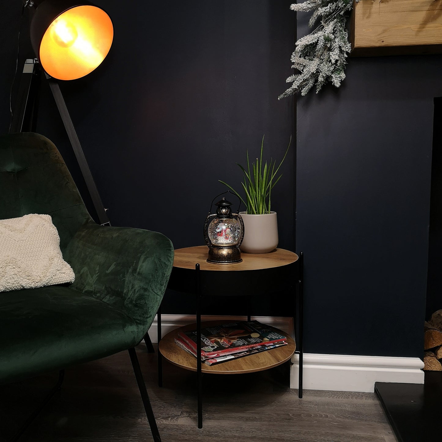 20cm LED Christmas Glitter Water Spinner Antique Lantern Snowy Snowman Scene