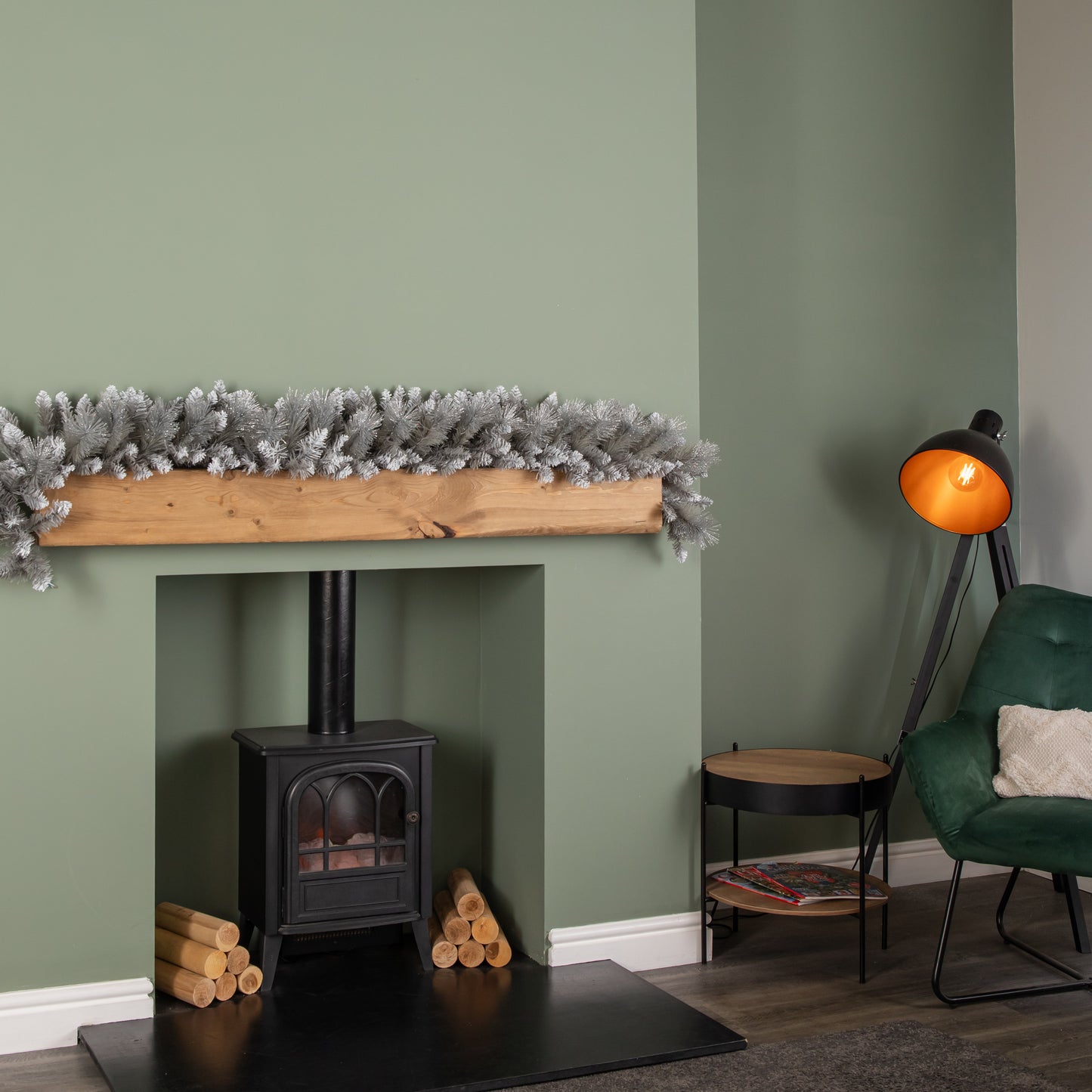 1.8m (6ft) Silver Christmas Garland with Glitter Tips