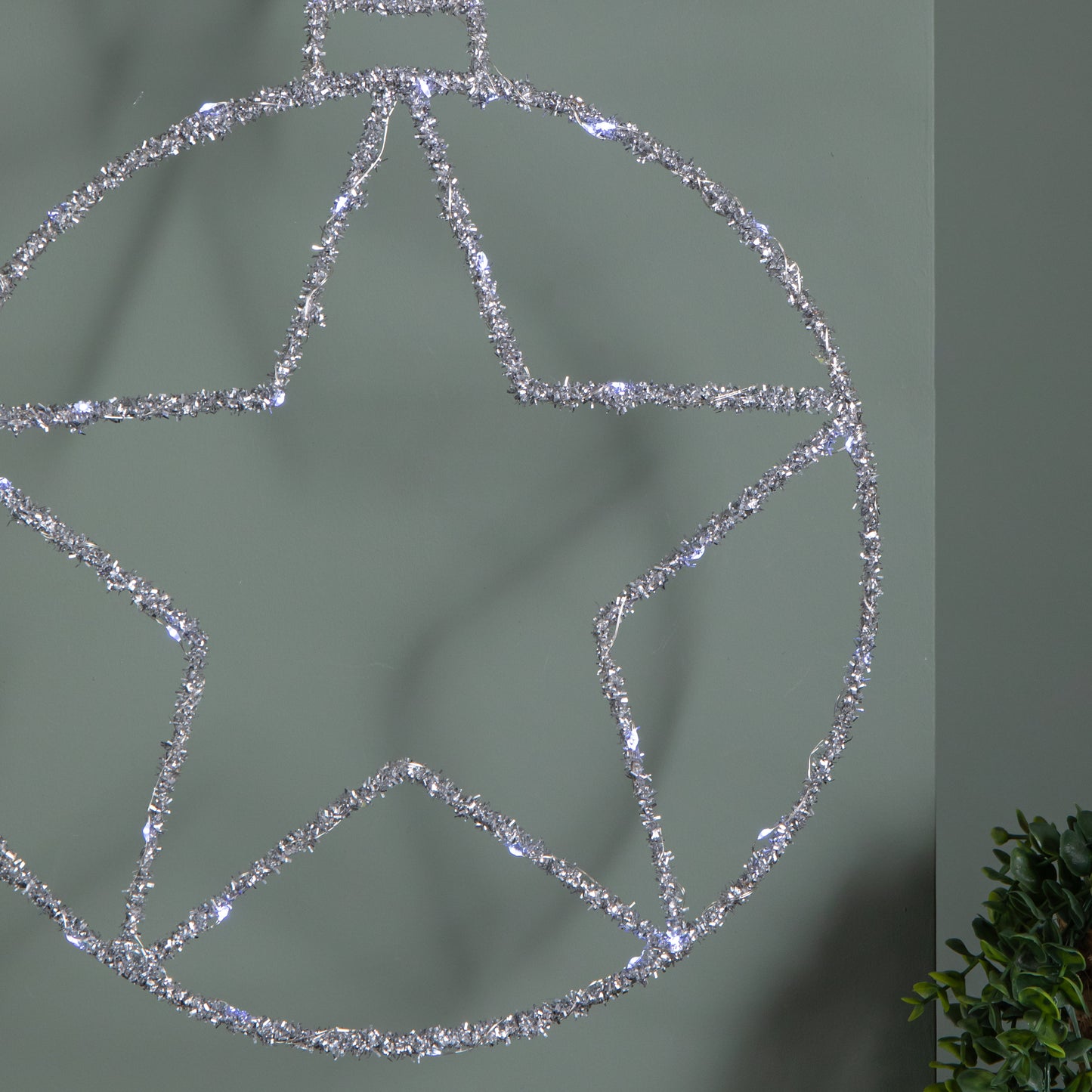 49cm Battery Powered Light up Christmas Silver Star Ball with Twinkling White LEDs